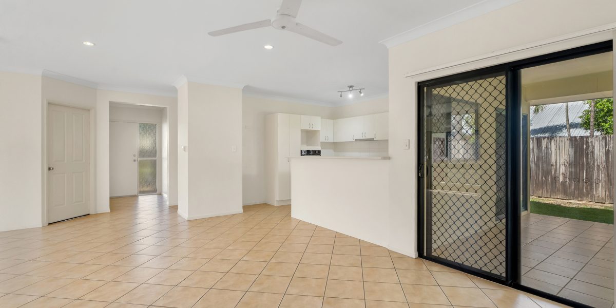 7 Mia Street, Kewarra Beach, QLD 4879 AUS