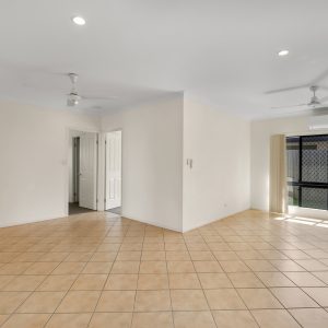 7 Mia Street, Kewarra Beach, QLD 4879 AUS