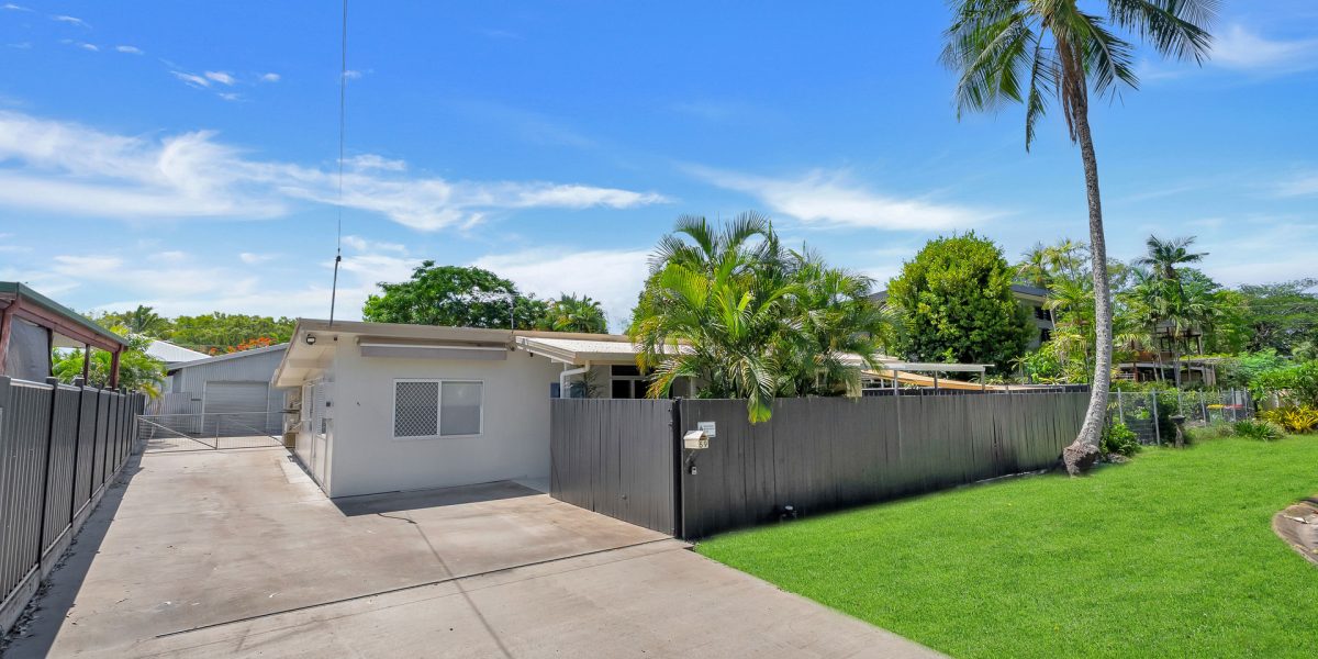 59 Waite Street, Machans Beach, QLD 4878 AUS