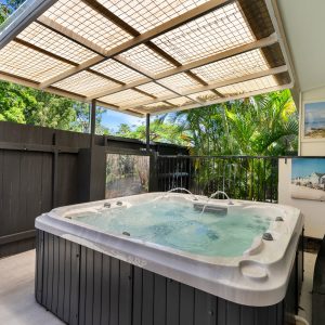 59 Waite Street, Machans Beach, QLD 4878 AUS