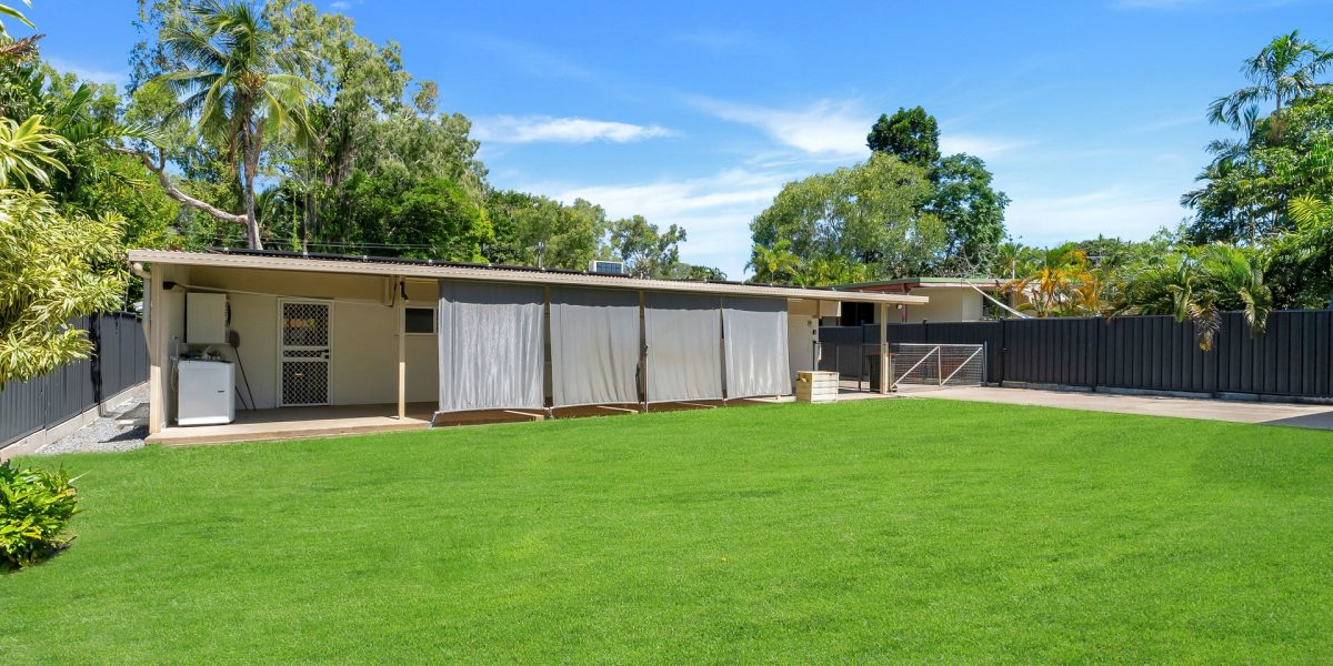 59 Waite Street, Machans Beach, QLD 4878 AUS