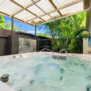 59 Waite Street, Machans Beach, QLD 4878 AUS