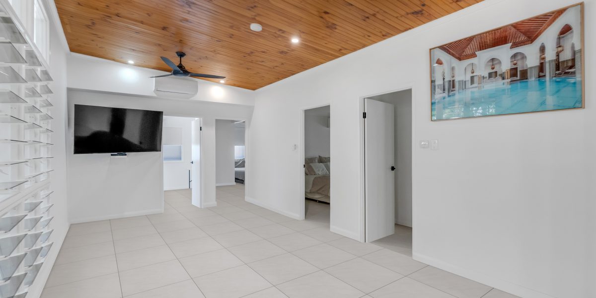 59 Waite Street, Machans Beach, QLD 4878 AUS