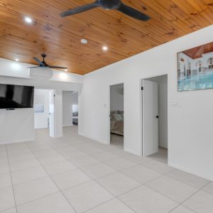 59 Waite Street, Machans Beach, QLD 4878 AUS