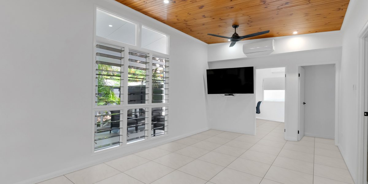 59 Waite Street, Machans Beach, QLD 4878 AUS
