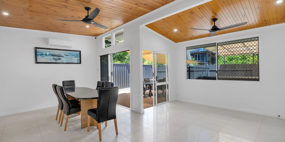 59 Waite Street, Machans Beach, QLD 4878 AUS