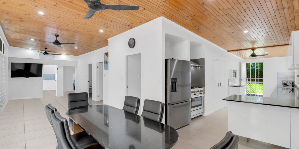 59 Waite Street, Machans Beach, QLD 4878 AUS