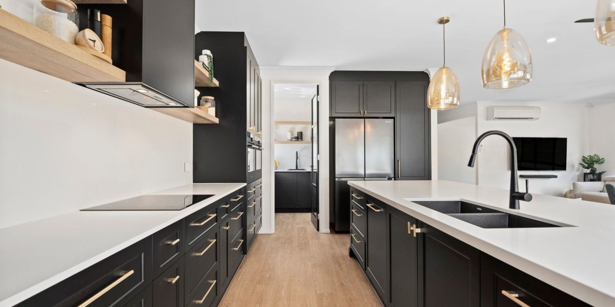 9 Lakeside Drive, Smithfield, QLD 4878 AUS