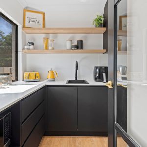 9 Lakeside Drive, Smithfield, QLD 4878 AUS