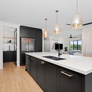 9 Lakeside Drive, Smithfield, QLD 4878 AUS