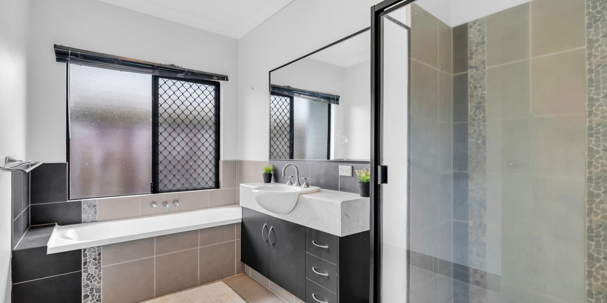 8 Mceachan Street, Edmonton, QLD 4869 AUS