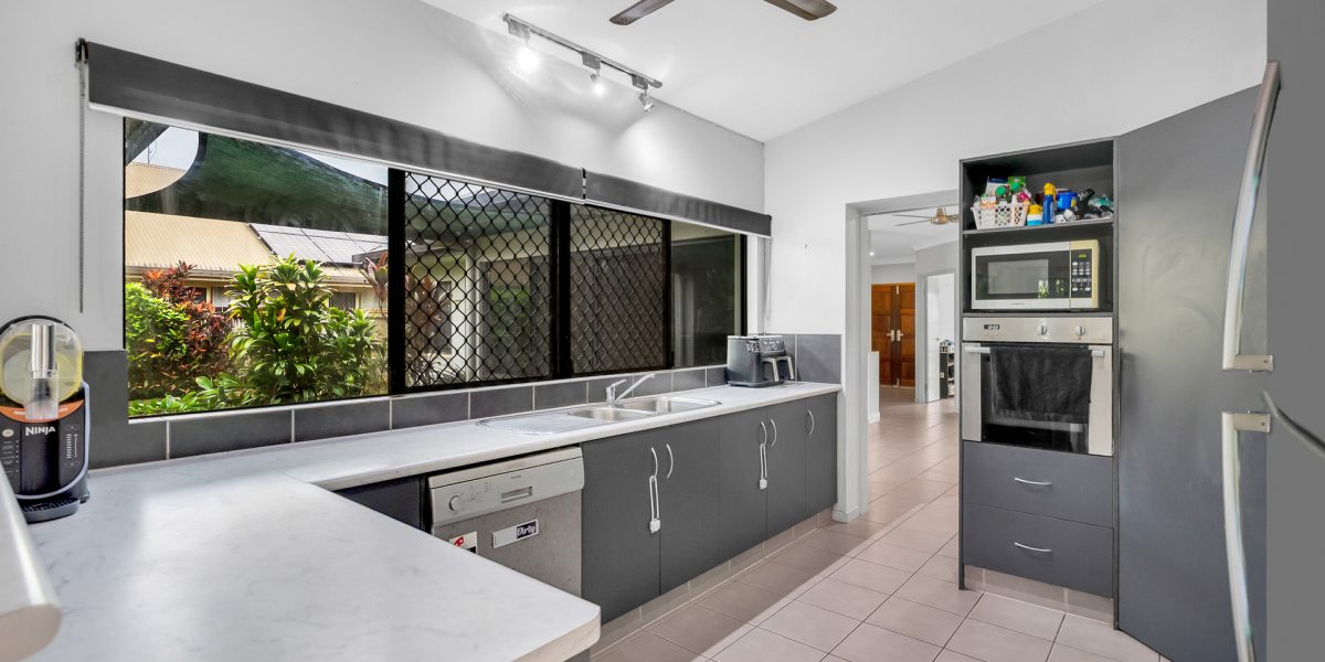 8 Mceachan Street, Edmonton, QLD 4869 AUS