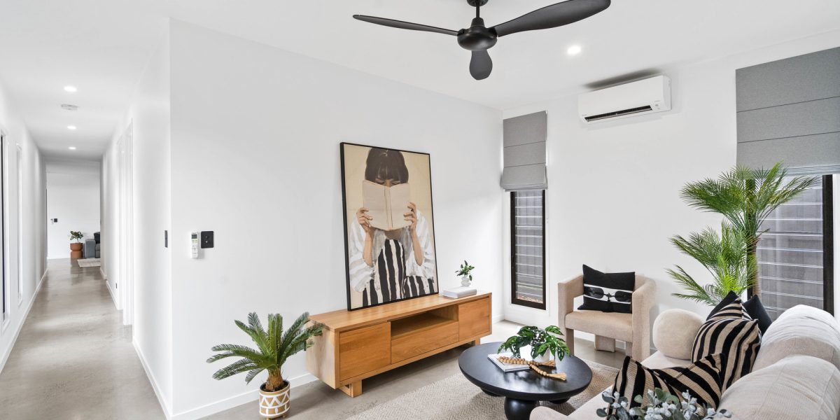 28 Headsail Drive, Trinity Beach, QLD 4879 AUS