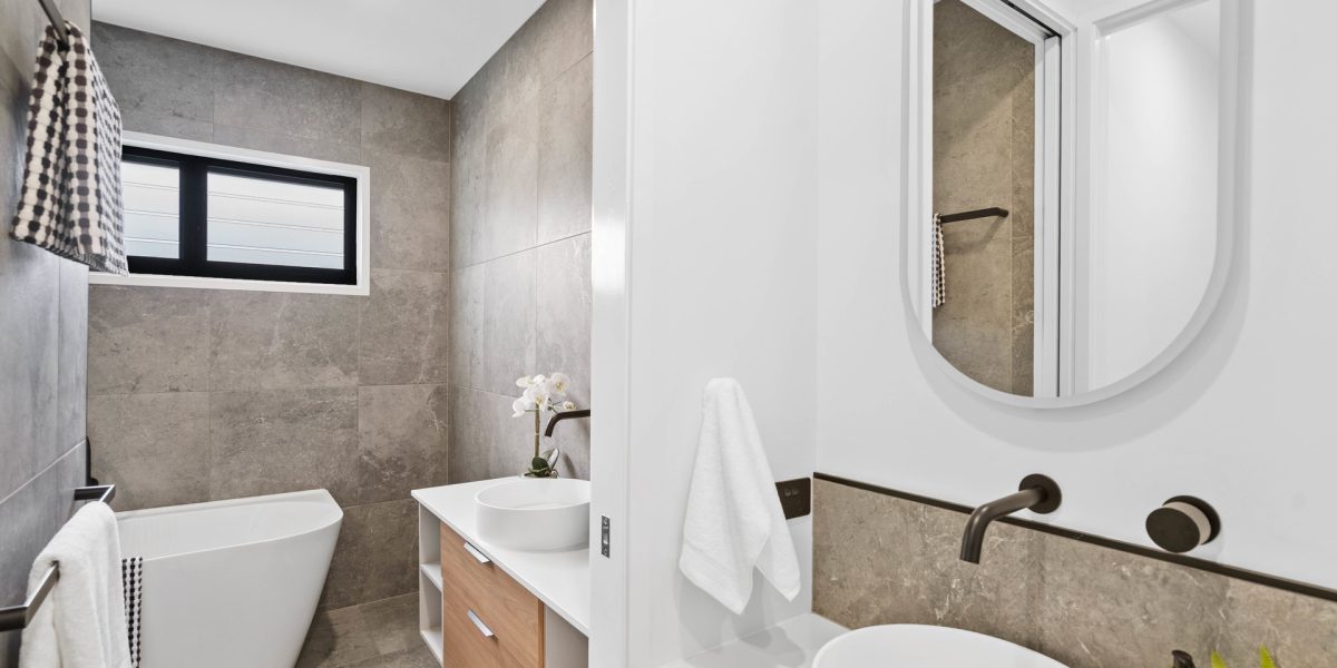 28 Headsail Drive, Trinity Beach, QLD 4879 AUS