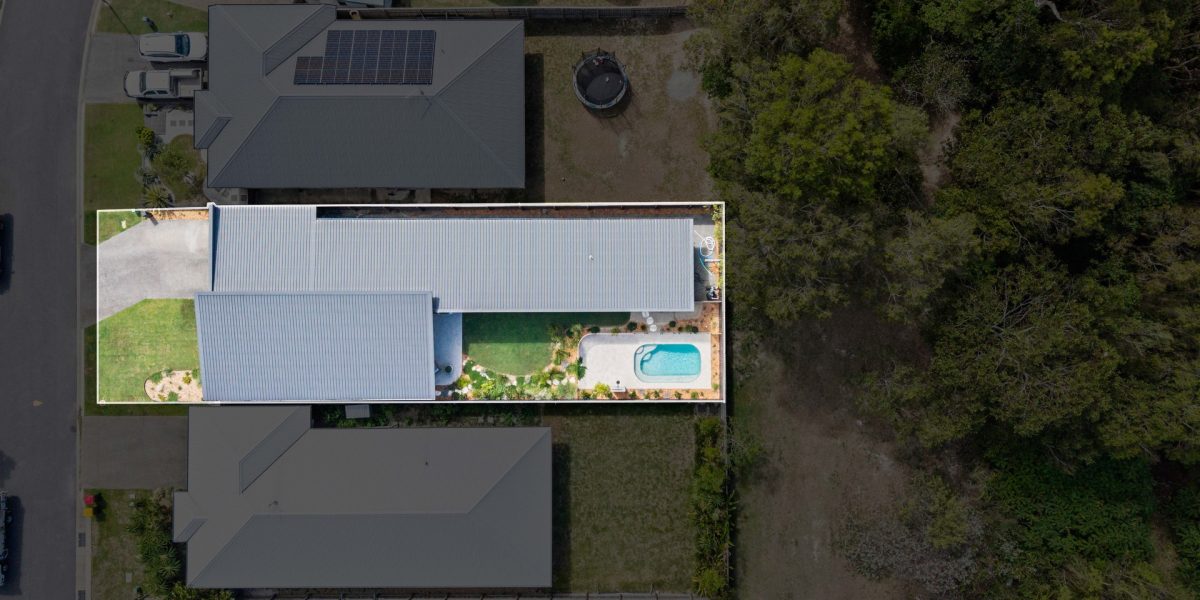 28 Headsail Drive, Trinity Beach, QLD 4879 AUS