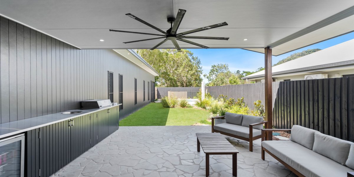 28 Headsail Drive, Trinity Beach, QLD 4879 AUS