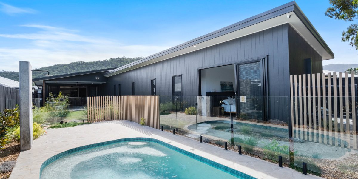 28 Headsail Drive, Trinity Beach, QLD 4879 AUS