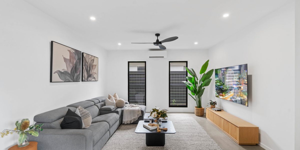 28 Headsail Drive, Trinity Beach, QLD 4879 AUS