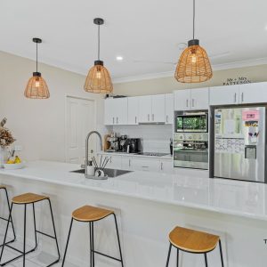 15 Anson Street, Bentley Park, QLD 4869 AUS