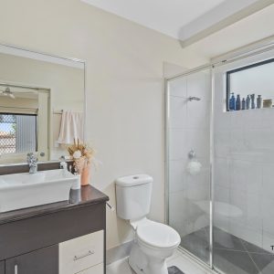 15 Anson Street, Bentley Park, QLD 4869 AUS