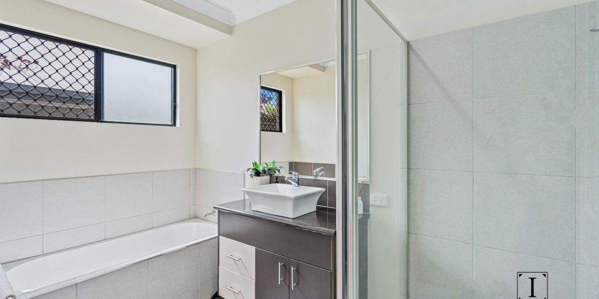 15 Anson Street, Bentley Park, QLD 4869 AUS