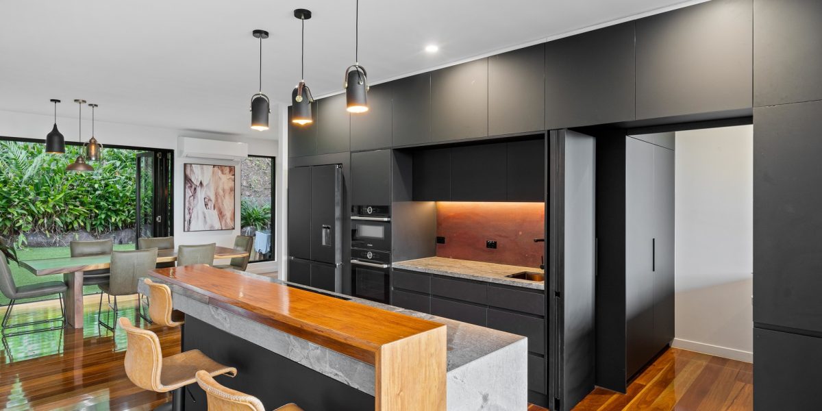 116 Nolan Street, Whitfield, QLD 4870 AUS