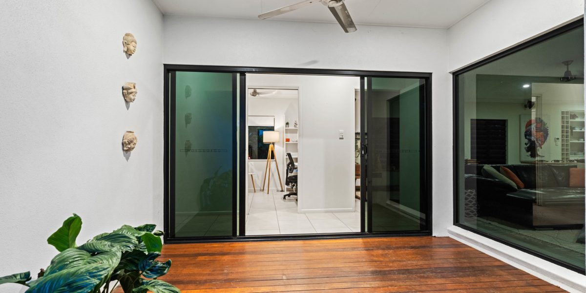 63 Kewarra Street, Kewarra Beach, QLD 4879 AUS