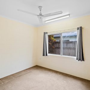 6 Bicentennial Road, Bentley Park, QLD 4869 AUS