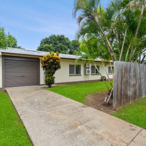 6 Bicentennial Road, Bentley Park, QLD 4869 AUS