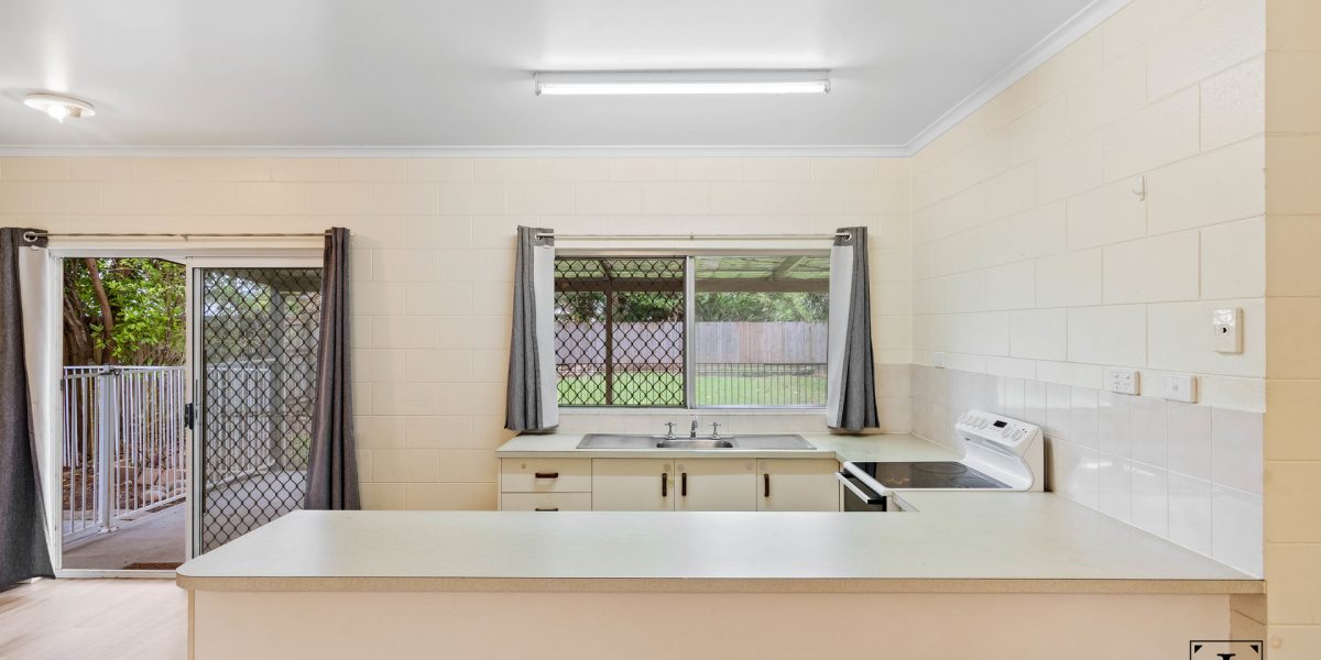 6 Bicentennial Road, Bentley Park, QLD 4869 AUS