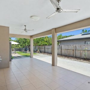 Bentley Park, QLD 4869 AUS
