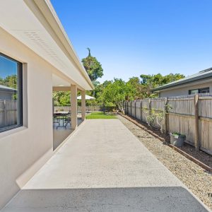 Bentley Park, QLD 4869 AUS