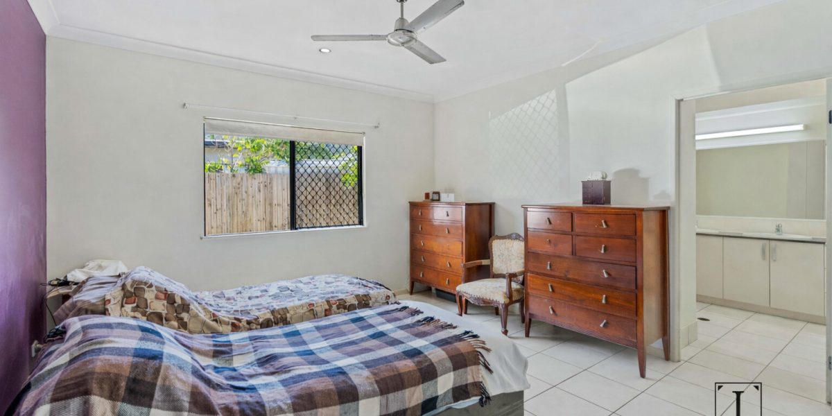 Bentley Park, QLD 4869 AUS