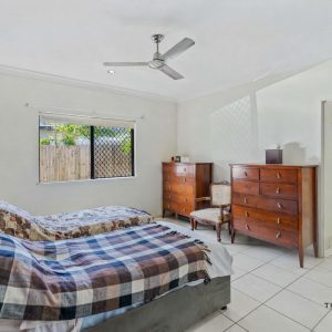 Bentley Park, QLD 4869 AUS