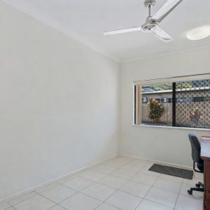 Bentley Park, QLD 4869 AUS