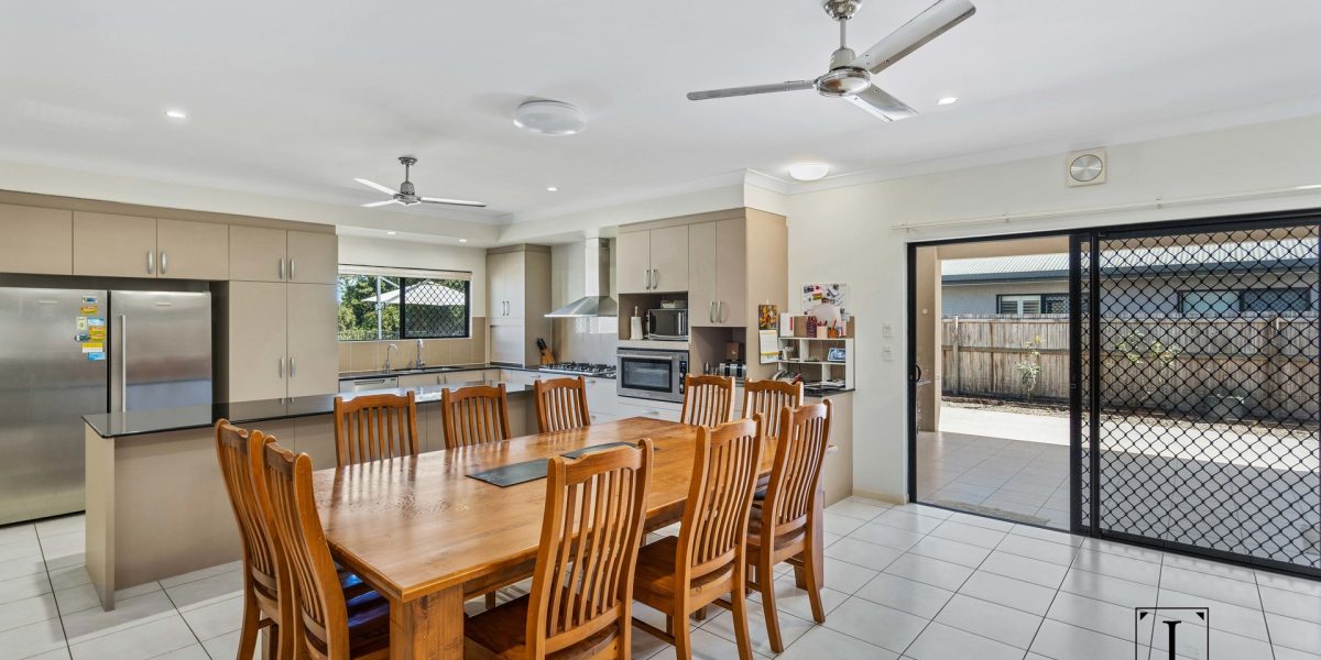 Bentley Park, QLD 4869 AUS