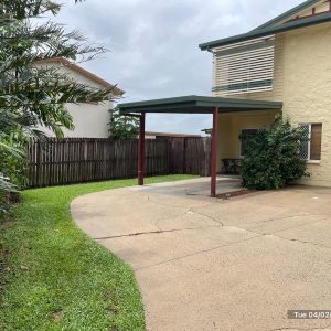 1/37 Mintaro Crescent, Woree, QLD 4868 AUS