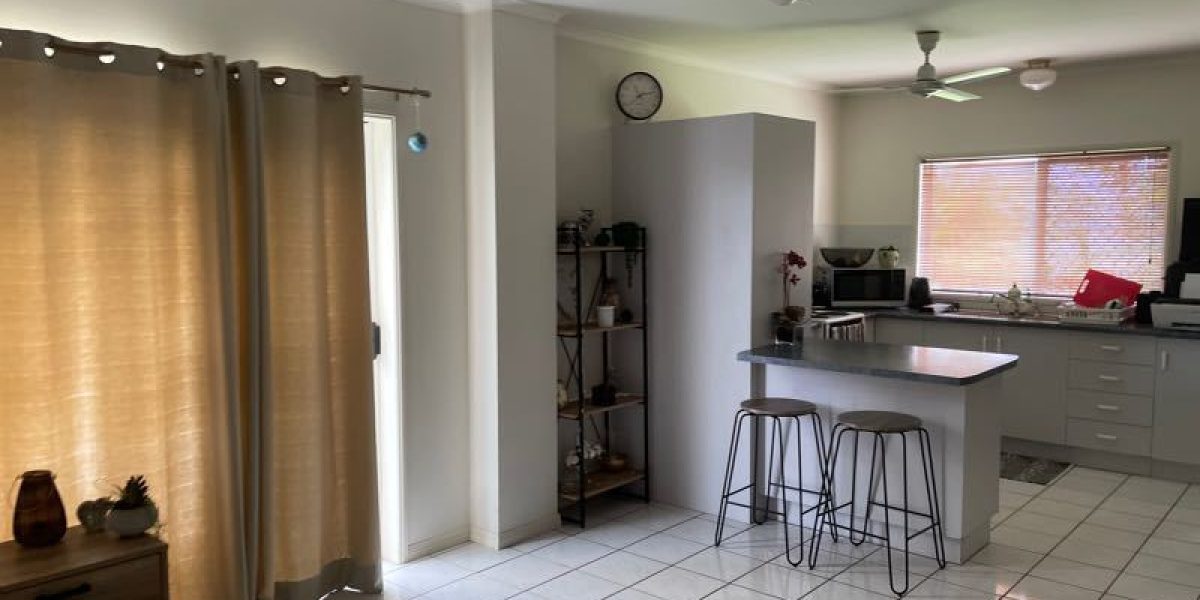 1/37 Mintaro Crescent, Woree, QLD 4868 AUS