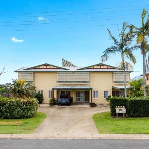 1/37 Mintaro Crescent, Woree, QLD 4868 AUS