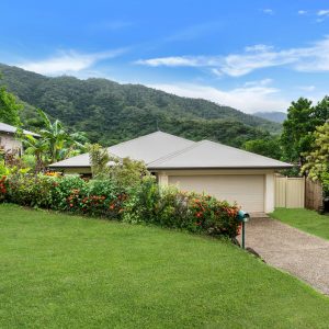 15 Ellie Banning Close, Redlynch, QLD 4870 AUS