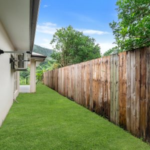 15 Ellie Banning Close, Redlynch, QLD 4870 AUS