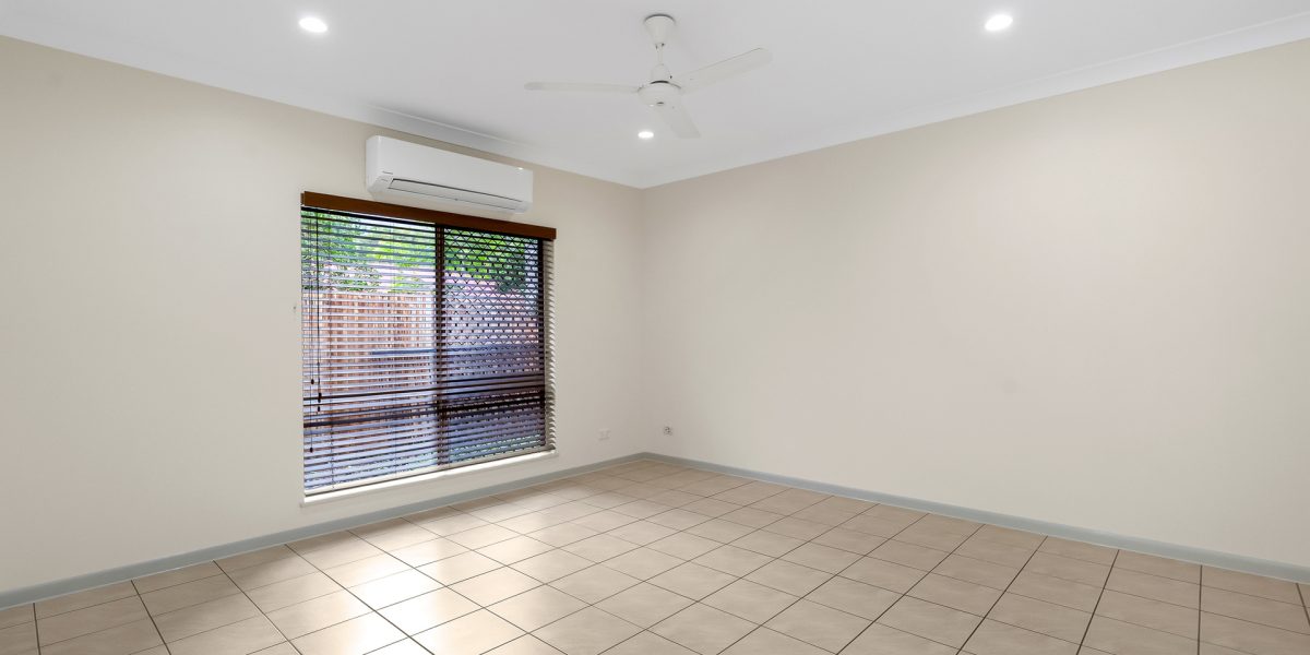 15 Ellie Banning Close, Redlynch, QLD 4870 AUS