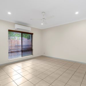 15 Ellie Banning Close, Redlynch, QLD 4870 AUS