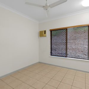 15 Ellie Banning Close, Redlynch, QLD 4870 AUS