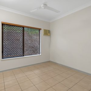 15 Ellie Banning Close, Redlynch, QLD 4870 AUS
