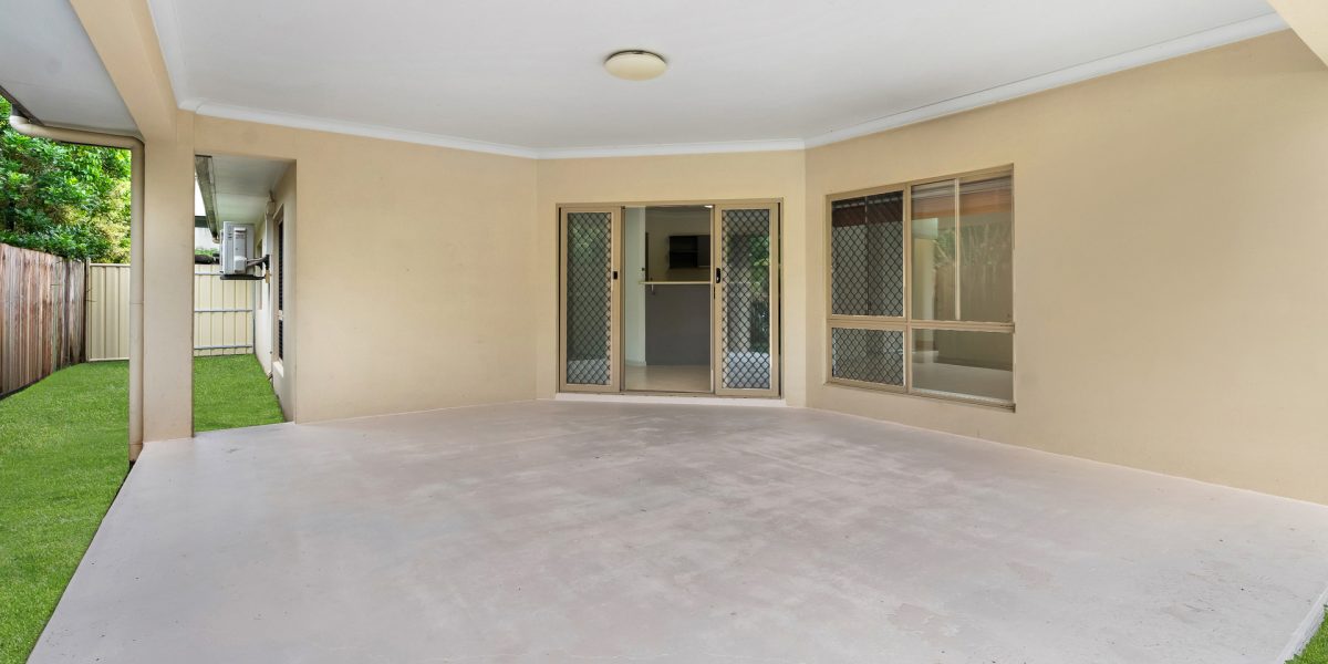 15 Ellie Banning Close, Redlynch, QLD 4870 AUS