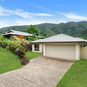15 Ellie Banning Close, Redlynch, QLD 4870 AUS