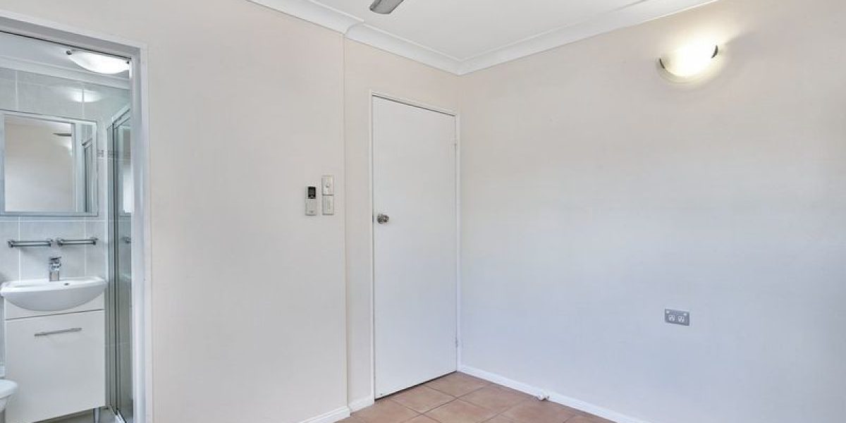 2/39 Arlington Esplanade, Clifton Beach, QLD 4879 AUS