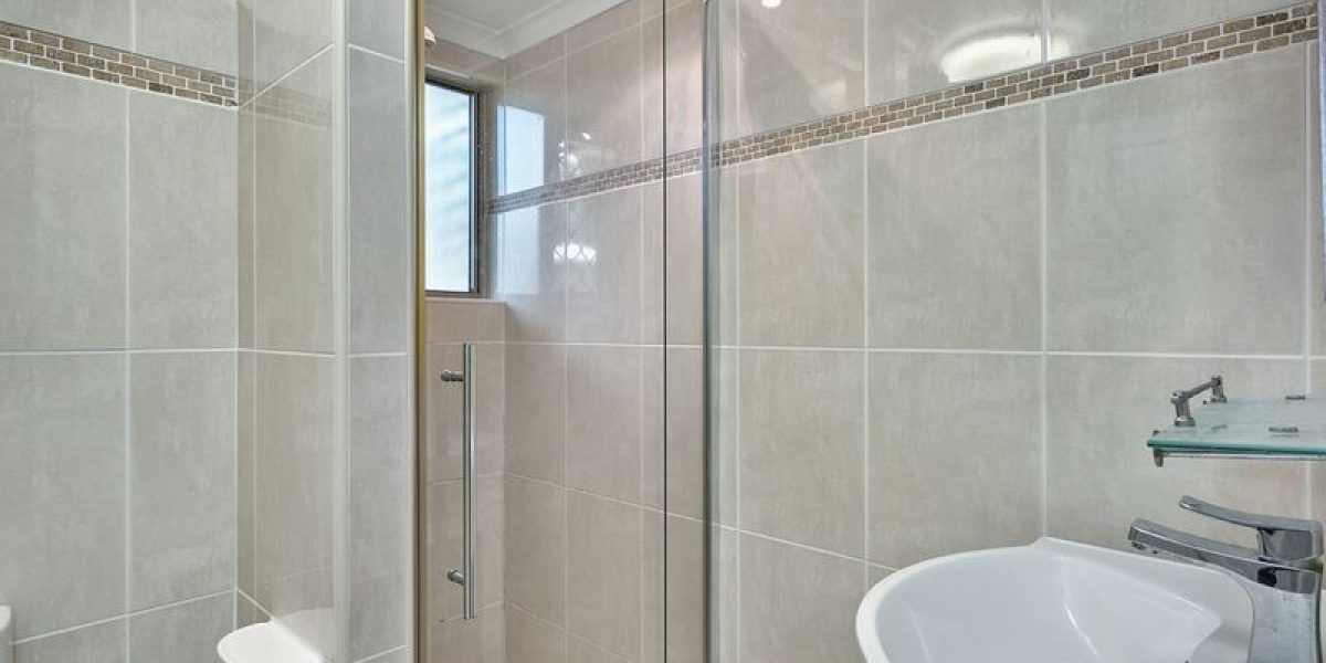 2/39 Arlington Esplanade, Clifton Beach, QLD 4879 AUS