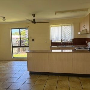 15 Fuscia Court, Mooroobool, QLD 4870 AUS